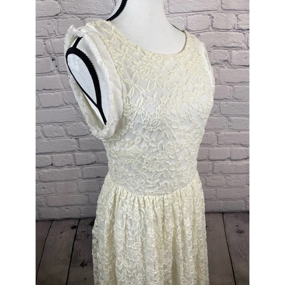 Altar’d State Boho Lace Cream White Dress size Large - Picture 5 of 10